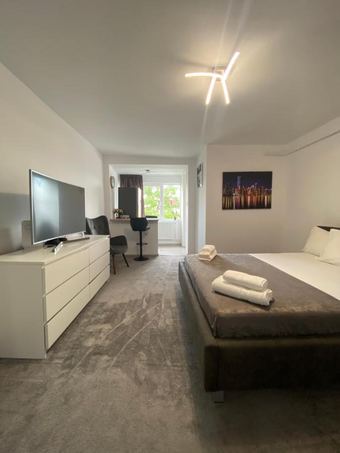 Apartment Ans House